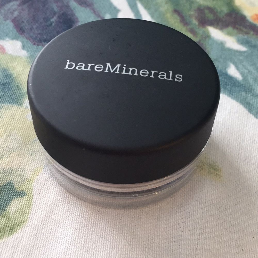 bareMinerals loose eyeshadow “celebrity”